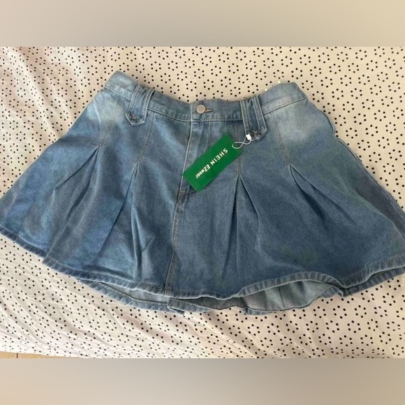 SHEIN EZwear Plus High Waist Pleated Detail Denim Skirt Size 16 NWT! - Picture 4 of 5